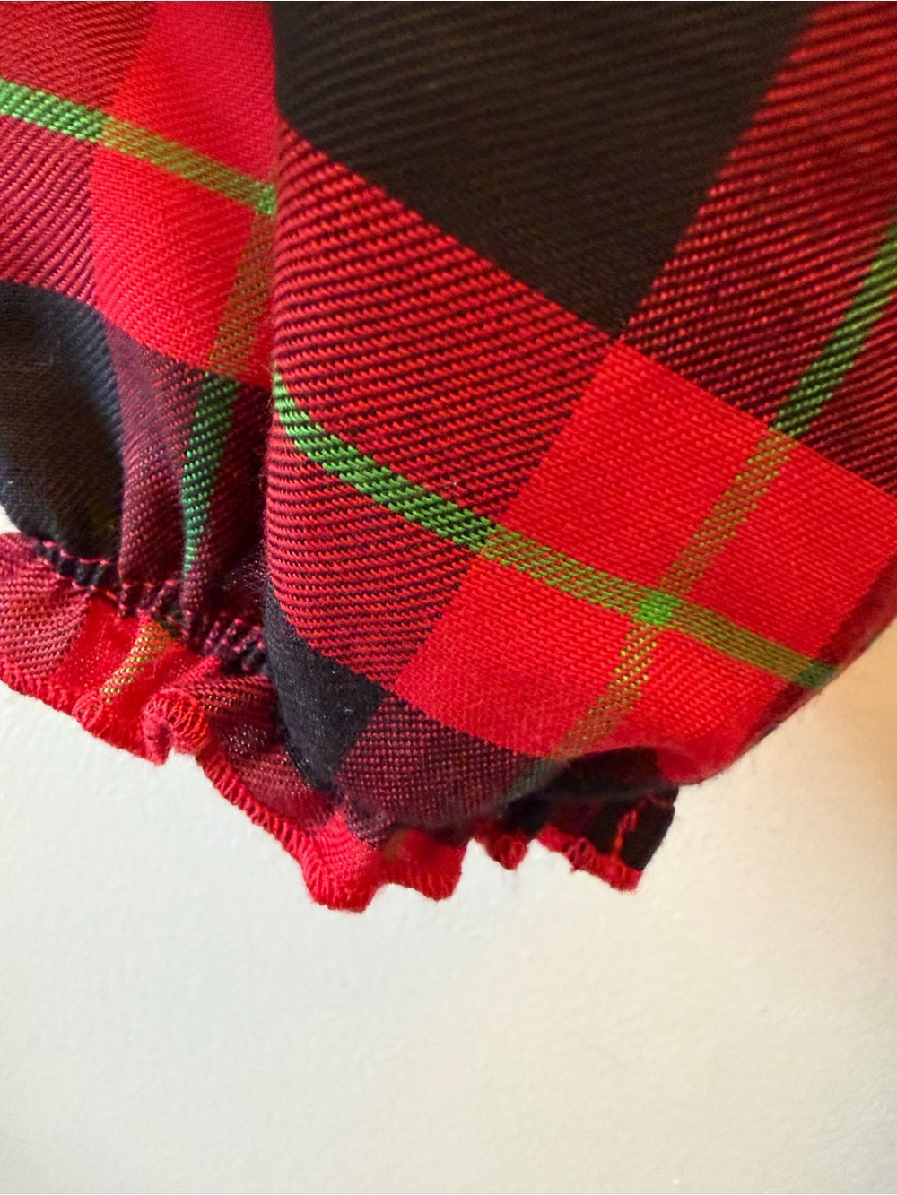 Disney Red Black Green Plaid Minnie Mouse Nightgown NEW Ice Skating Christmas - Picture 7 of 9